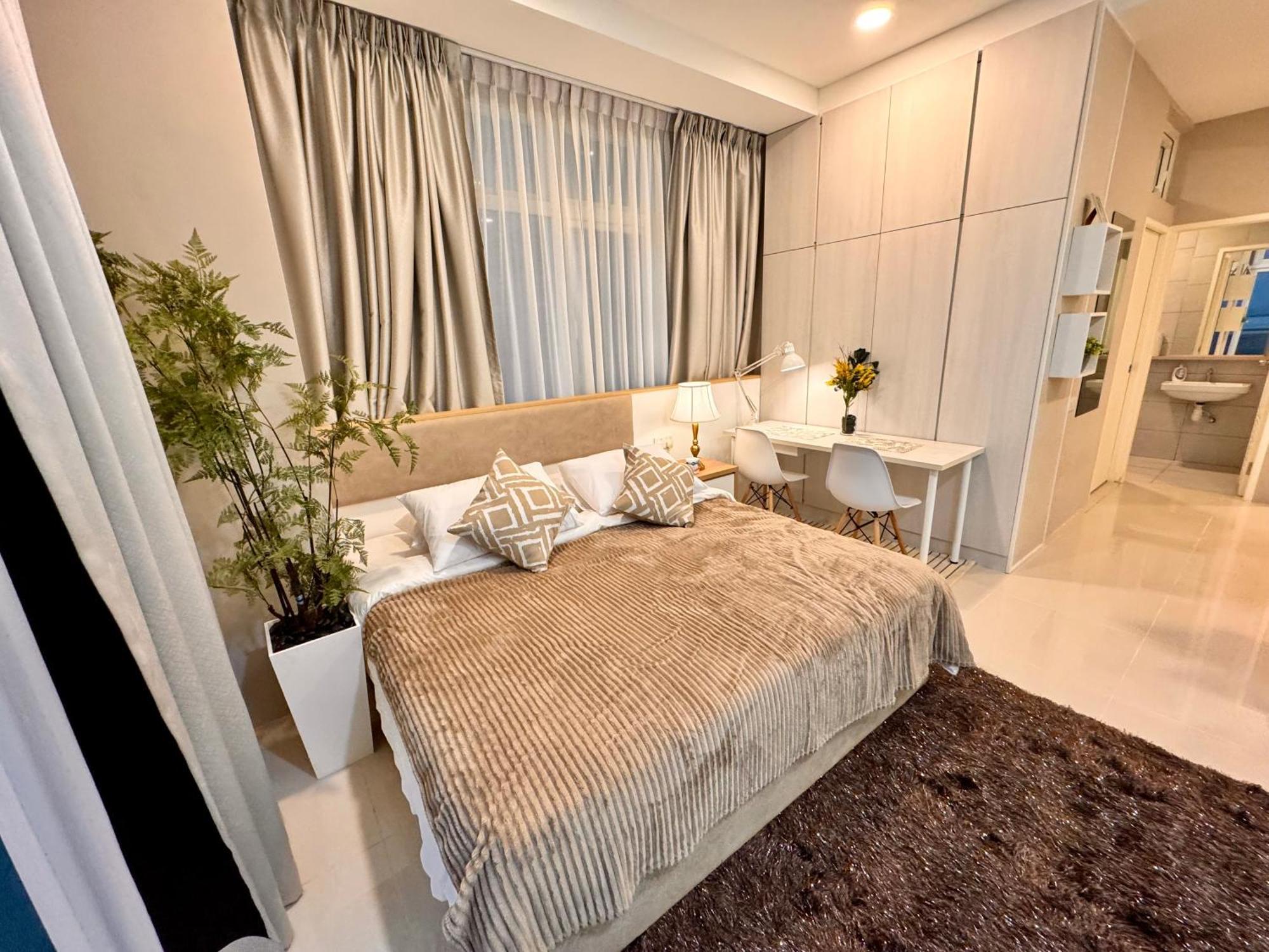 Riverine Kuching Luxury 4Pax With Balcony Facing Waterfront View 외부 사진